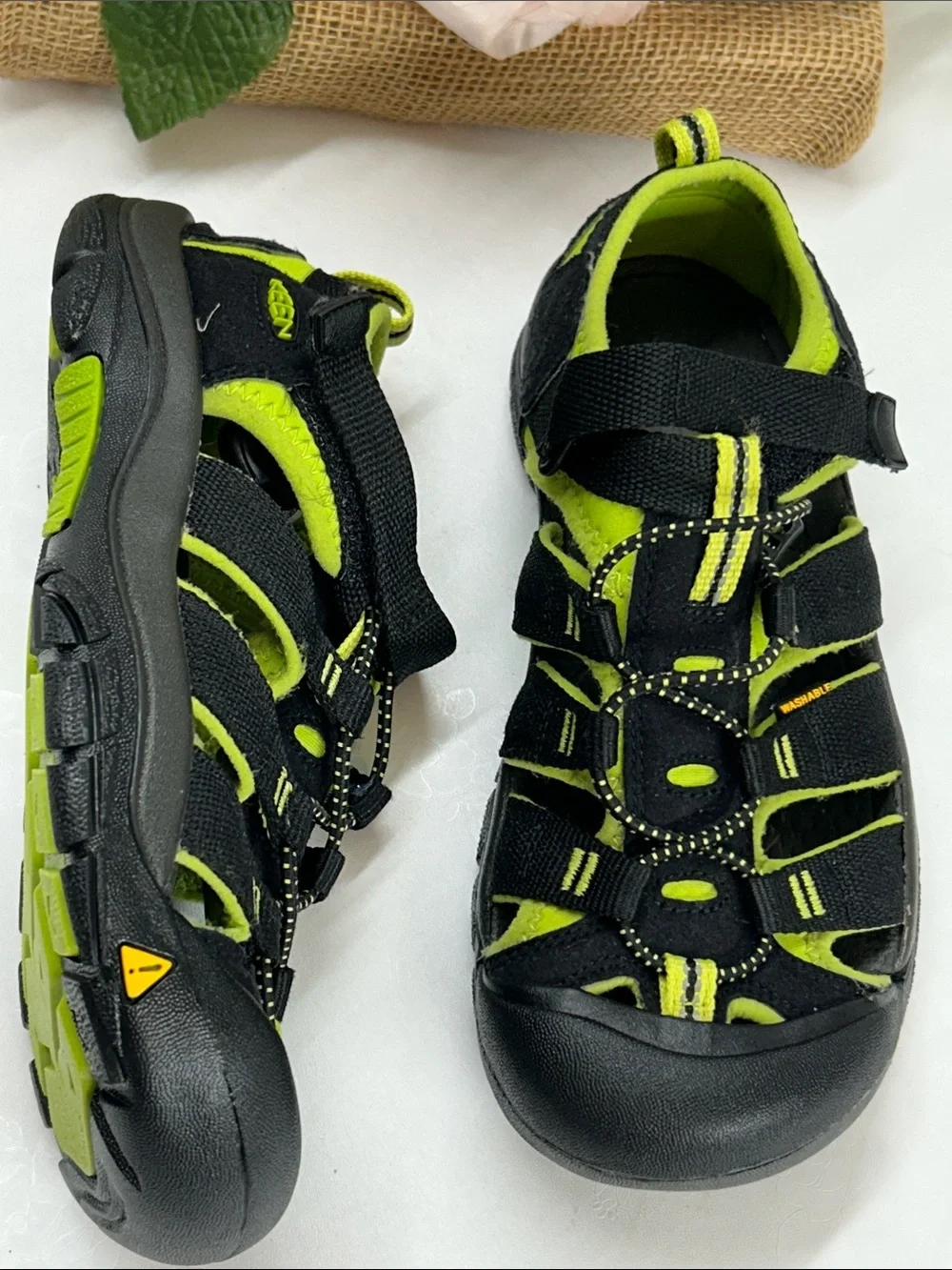 Kids Closed-Toe Sport Sandals - Black & Neon Green